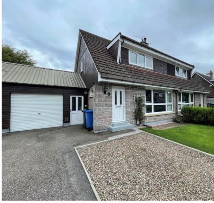 Delightful, Central 3 Bedroom House With Garden & Free Parking Inverness Extérieur photo