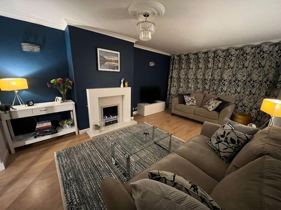 Delightful, Central 3 Bedroom House With Garden & Free Parking Inverness Extérieur photo