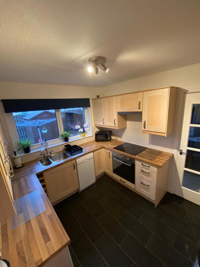 Delightful, Central 3 Bedroom House With Garden & Free Parking Inverness Extérieur photo